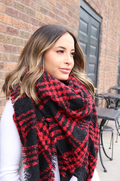 Red & Black Plaid Soft Knit Womens Frayed Hem Winter Blanket Scarf